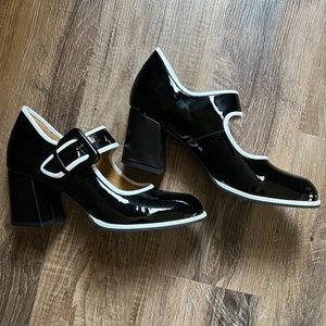 Fluevog Cumulus - Black/White Contrast Mary Jane Shoes 10.5 Never Worn